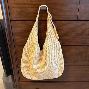 Anthropologie love knot slouchy bag in raffia